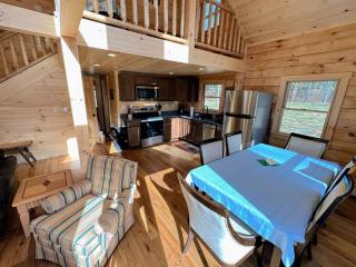 18HA Log home close to Franconia Notch privacy fire pit wifi pool gym passes - Sugar Hill - 2