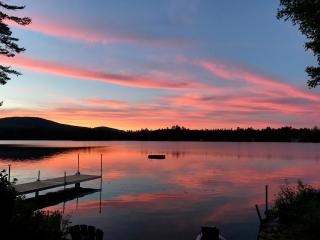 91WR Lake vibes and views at this waterfront home in the White Mountains - Bethlehem - 8