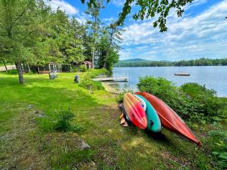 91WR Lake vibes and views at this waterfront home in the White Mountains - Bethlehem - 7