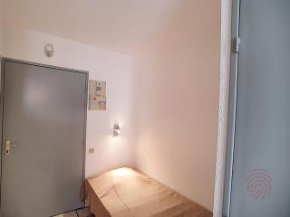 Studio rénové avec balcon, proche des Thermes de Lamalou, animaux acceptés, parking gratuit. - FR-1-451-131 - 3