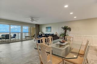 Oceanfront w Beach Access - 3