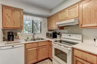 Wooded Views Seclude Condo - Fernandina Beach - 2