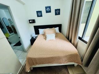 Central, a 5 Minutos de Playa, AC, Piscina, Cómodo, Bares, Rest - Sosúa - 1