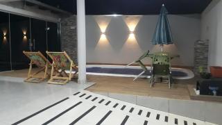 Casa com piscina - 2