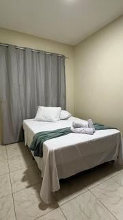 Casa com piscina - Anápolis - 2