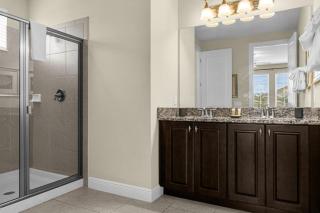 431-7-NP-Gateaway with screened pool - 1