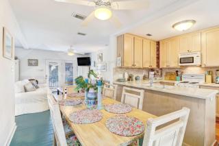 Vintage Home w Fire Pit - Fernandina Beach - 3