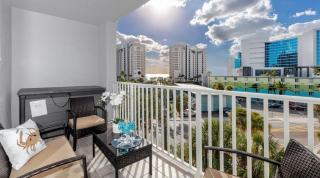 Coastal Retreat I Unbeatable Location I Sleeps 8 - Clearwater Beach - 0