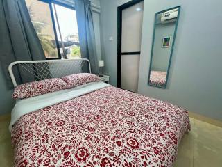 Hidden Gem with Pvt Terrace Bandra - Mumbai - 7
