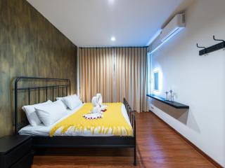 The City Yaowarat Hotel - - 1