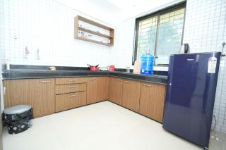 Newly Built Spacious and luxurious 4BHK apartment in Tirupati with Fully Functional Kitchen, Wifi, and Ample space for car Parking - Tirupati - 2