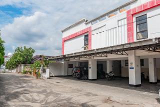 Hotel O Ilir Barar I Near Rumah Sakit Islam Siti Khadijah Formerly Maleo Hotel - Palembang - 0
