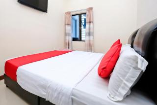 OYO 714 Arina Hotel - Bangi - 4