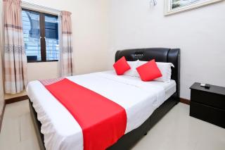 OYO 714 Arina Hotel - Bangi - 7