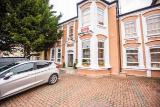 Arinza Hotel, London Ilford - Ilford - 0