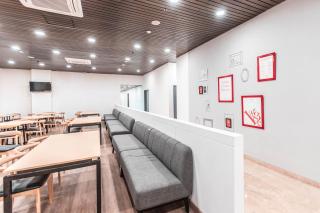 Super OYO Townhouse 1 Hotel Salemba - Jakarta - 3