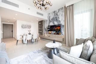 Glorious Burj Khalifa and Fountain views - 9