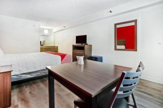 OYO Hotel Decatur I-285 The Perimeter - Decatur - 4