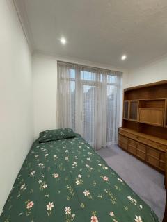 Wallington SM6 Serviced Accommodation - Wallington - 1