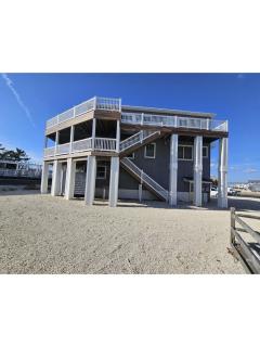 Oceanfront Beach Badgesequipment Wifi Decks Hot Tub Outdoor Shower - 4