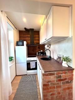 Stella`s Kappeli apartment - near Tallinn bus station and airport - near bus tram stops - free parking, wifi and Netflix - new renovation - Tallinn - 7