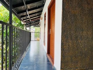 3Empire Room with Common Pool - - 9