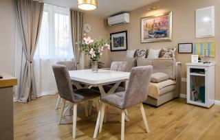 Lovely Apartment In Split With Wifi - 7