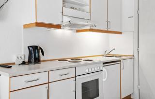 1 Bedroom Gorgeous Apartment In Nexø - Neksø - 3