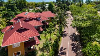 Praslin Paradise - Baie Sainte Anne - 9