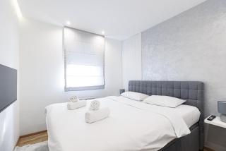 White Apartments - 9