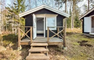 Beautiful Home In Vägla With Wifi - - 3