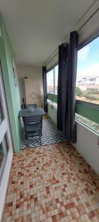 Appartement à 100 m de la plage avec parking - 1