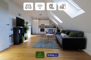 One Bedroom Apartment By Arhouse Apartments Short Lets & Serviced Accommodation Kingston With Free WiFi - Kingston upon Thames - 0