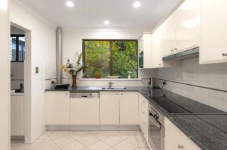 Beach Terrace Home in Dream Location - Queenscliff - 1
