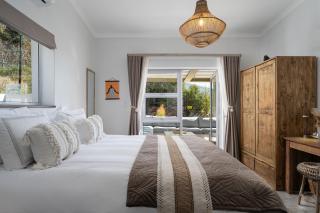 Phezulu Manor, Panoramic Views, Serviced Retreat - Gordonʼs Bay - 1