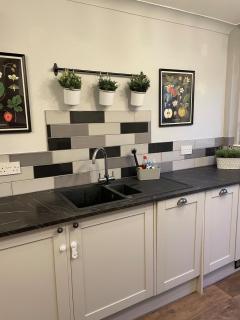 Beautiful 3 bedroom house close to Lowestofts south beach - 3