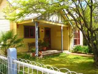 Eugenie Cottage 1930s Art Deco - Bright - 8