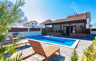 Beautiful Home In Skabrnja - 7