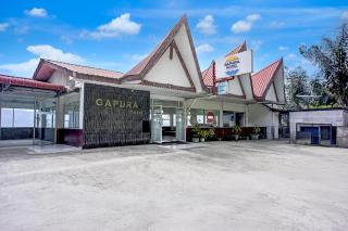 Collection O Gapura Hotel Near Parapat Penatapan Danau Toba - Lumbanlobu - 9