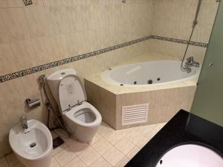 Prime Location Dubai Marina Apartment - 7