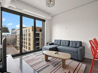 CozySuites NLG with pool bowling alley sauna #16 - Minneapolis - 0