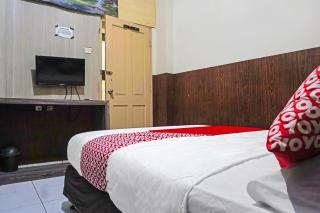 OYO 1935 Hotel Diamond Inn Makassar - Macáçar - 7