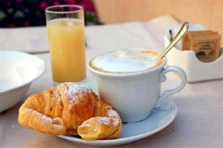 L' Angolo dei poeti - Bed and Breakfast - 9
