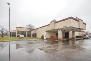 OYO Townhouse Owensboro West - Owensboro - 4