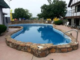 OYO Hotel Windmill Branson - Branson - 1