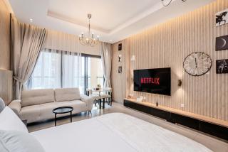 Studio Apartment With Balcony - Infinity View - 8