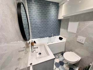 Magic suite avec Balnéo, Sauna et terrasse - Reims - 8