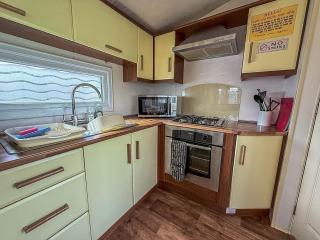 Great 6 Berth Caravan For Hire At Southview Holiday Park Ref 33006M - Skegness - 1