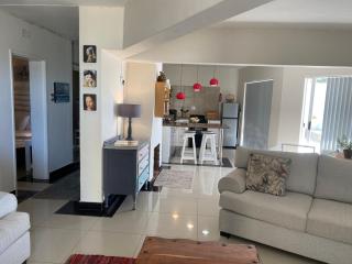 Seaview Sunset Boutique Apartments - Solar powered - Cape Town - 3