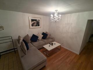 Prime Murray Hill 2 BR Gem - 8